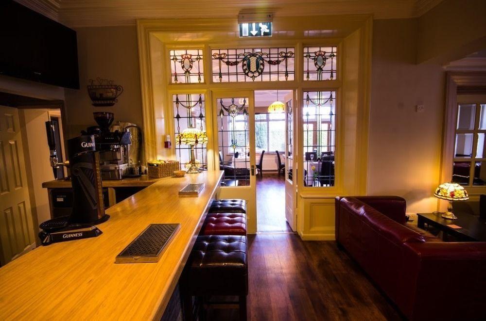 Heath Cottage Hotel Dewsbury Eksteriør bilde