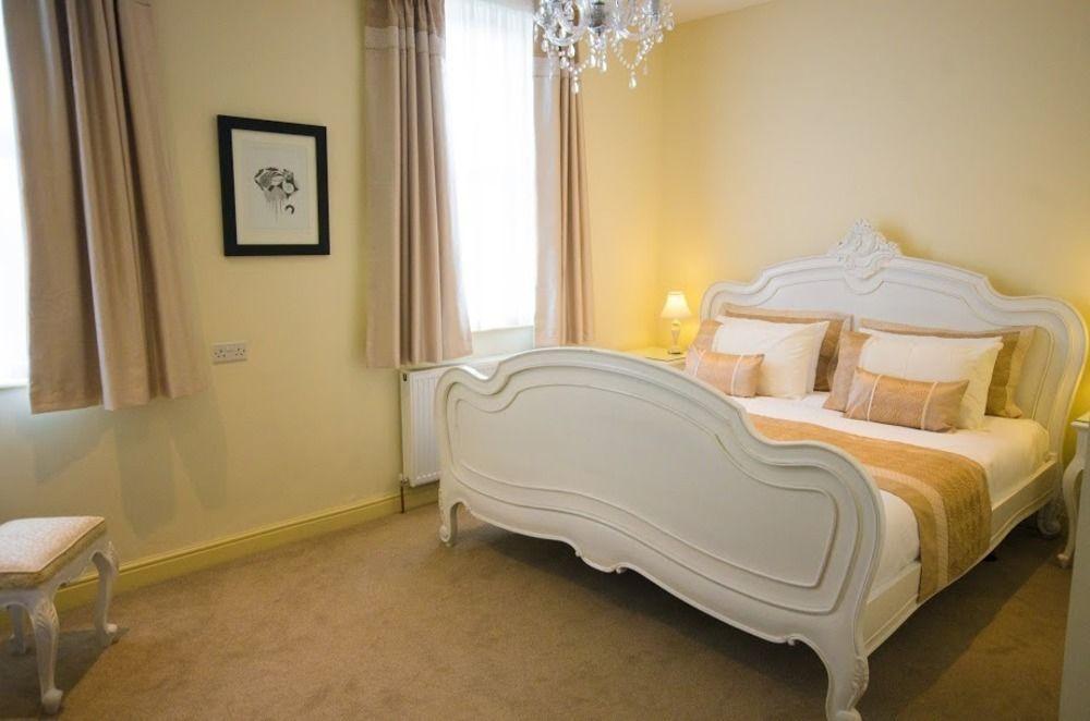 Heath Cottage Hotel Dewsbury Eksteriør bilde